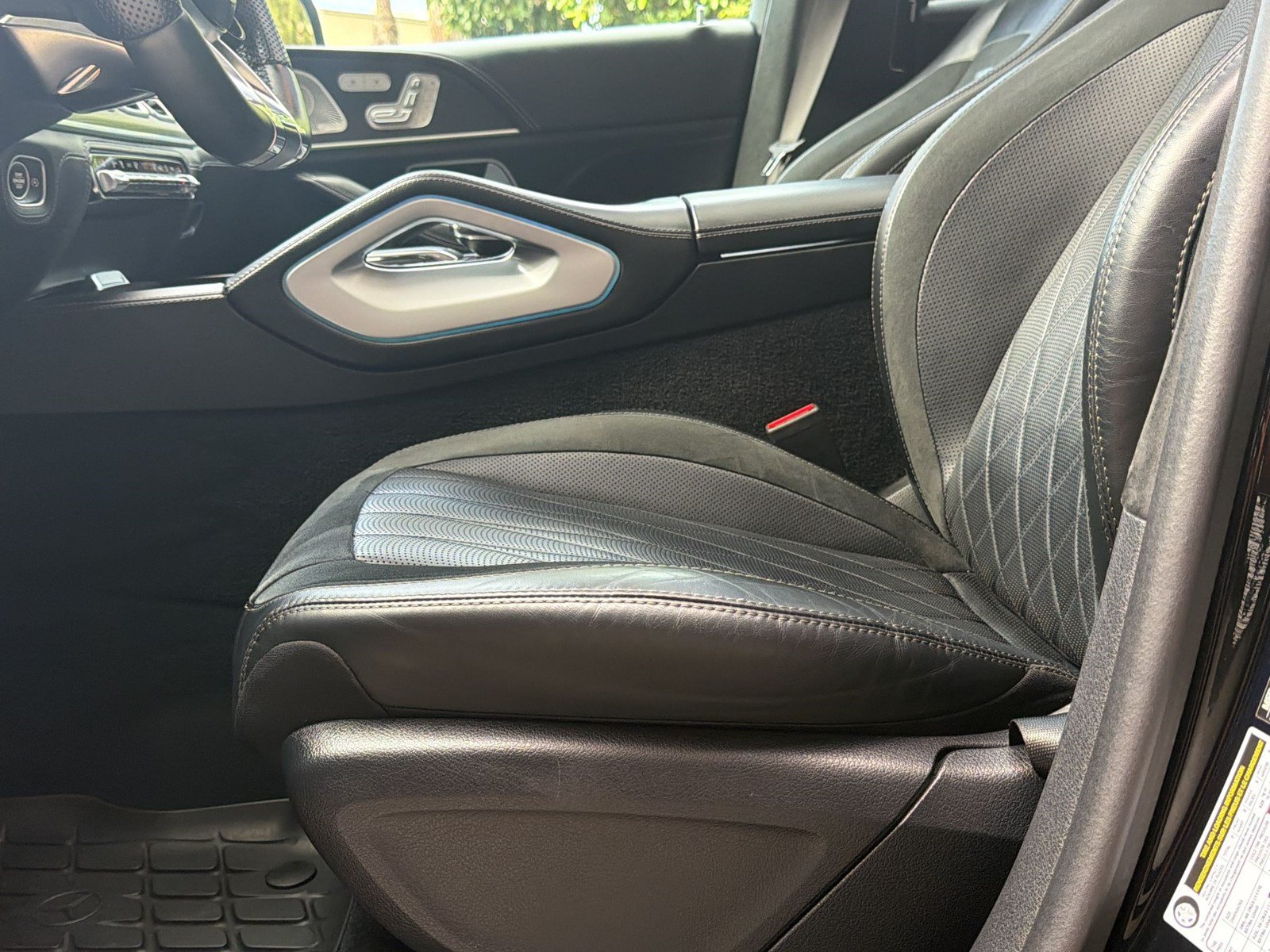 Used 2023 Mercedes-Benz GLS 63 AMG 4MATIC image 15