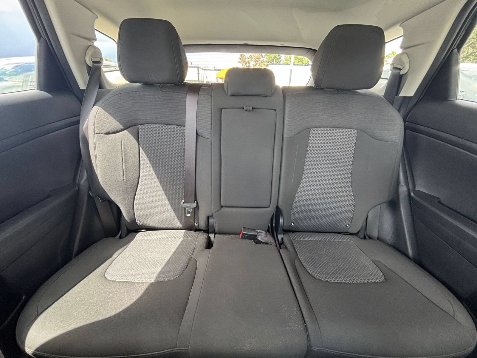 Used 2025 Kia Sportage LX FWD image 36
