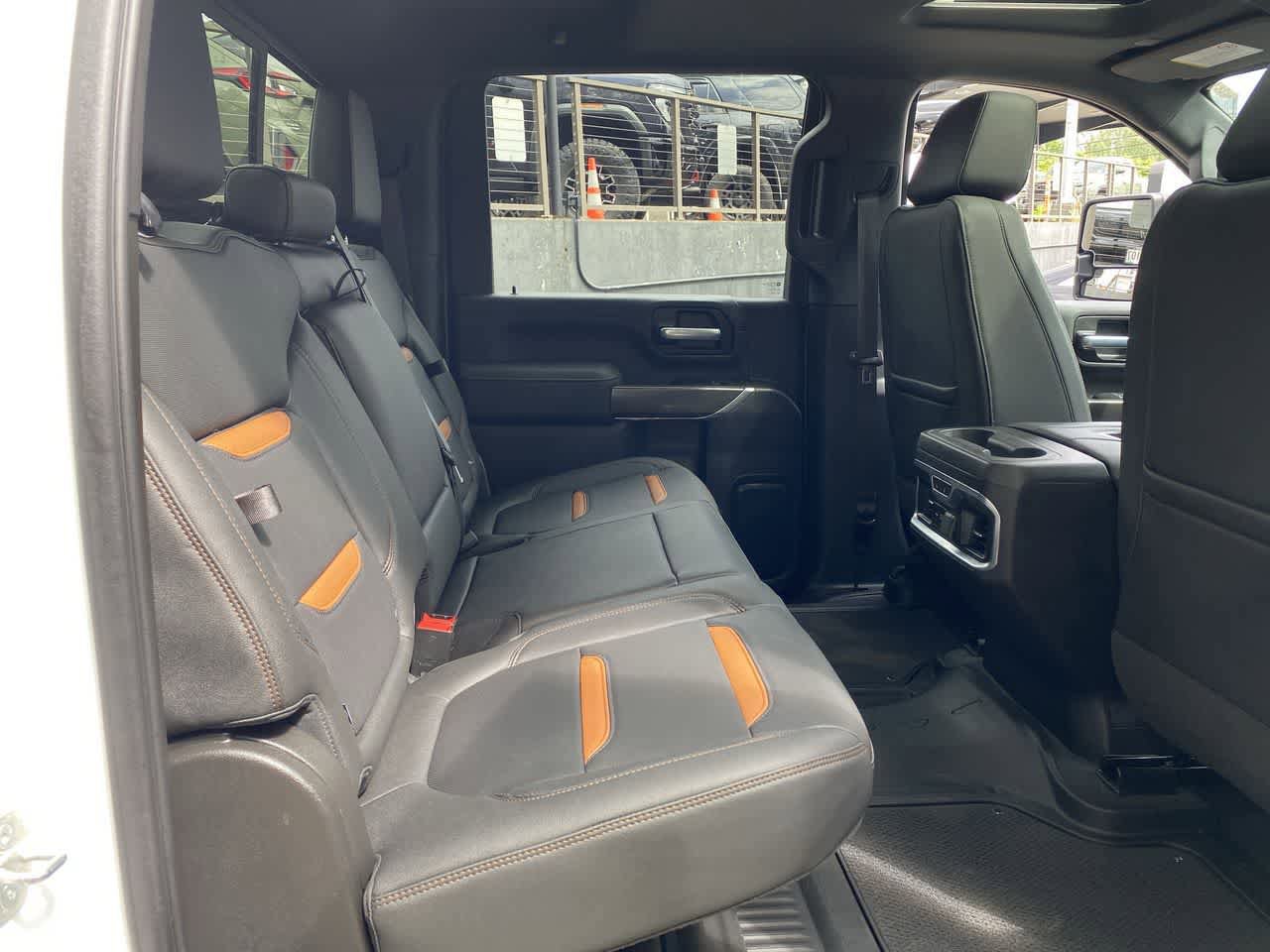 Used 2021 GMC Sierra 2500 AT4 w/ AT4 Premium Plus Package AWD/4WD image 17