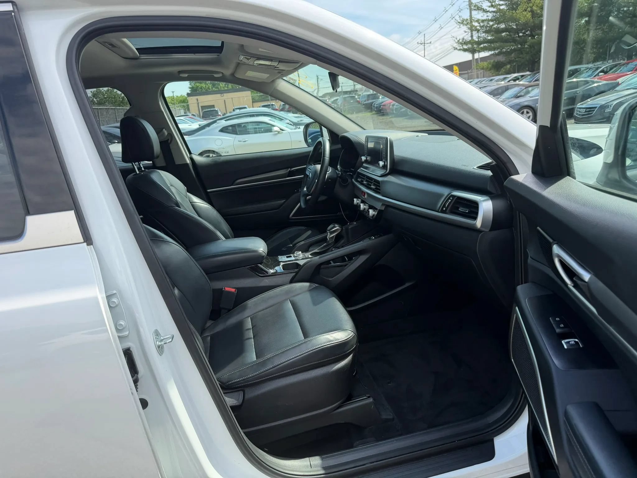 Used 2020 Kia Telluride S w/ S 8 Passenger Seating Package AWD/4WD image 28