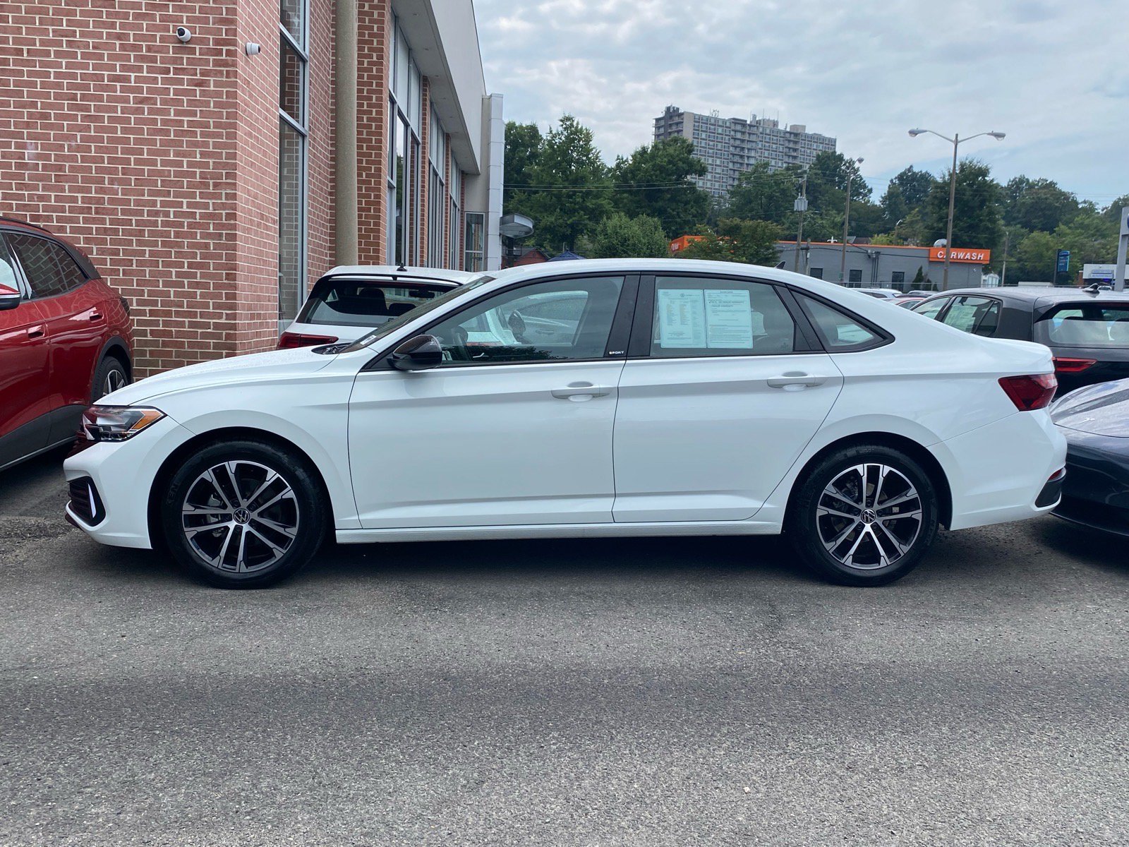 Certified 2024 Volkswagen Jetta Sport FWD image 2