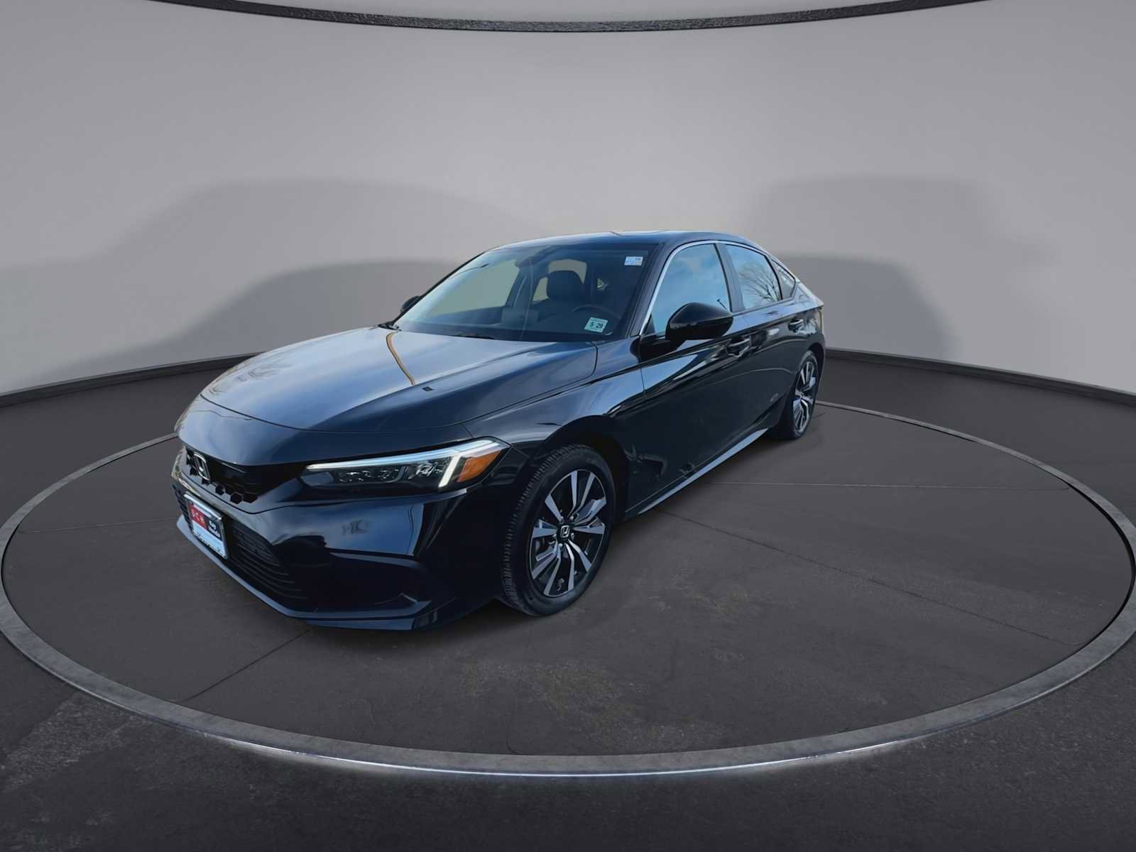 Certified 2024 Honda Civic EX-L image 4