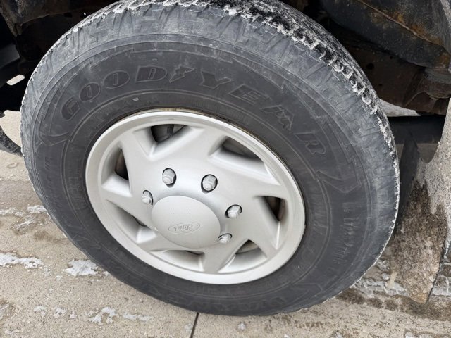 Used 2014 Ford E-350 and Econoline 350 Super Duty w/ Power Group image 8