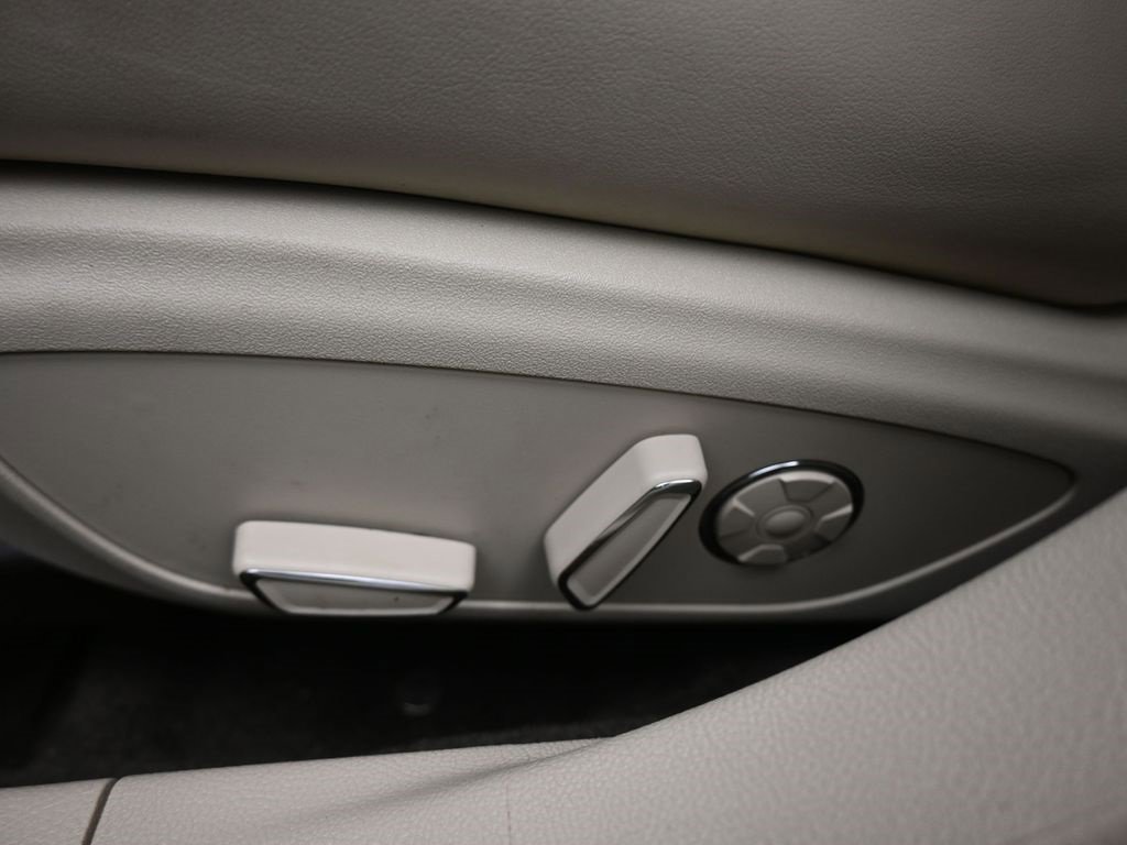 Used 2018 Lincoln MKZ Reserve w/ Technology Package image 12