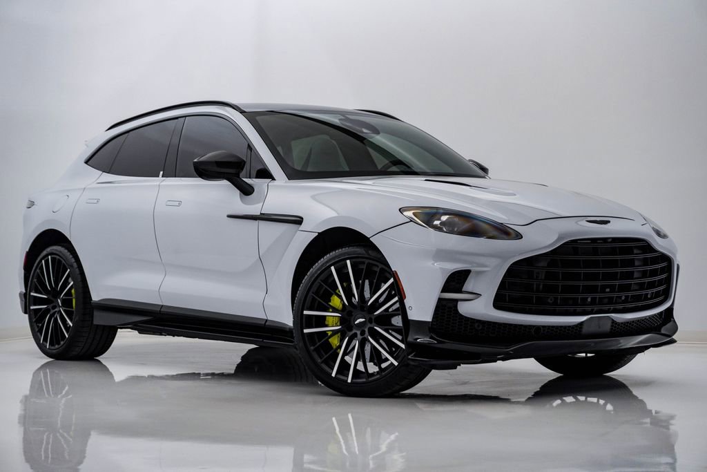Used 2023 Aston Martin DBX 707 image 1