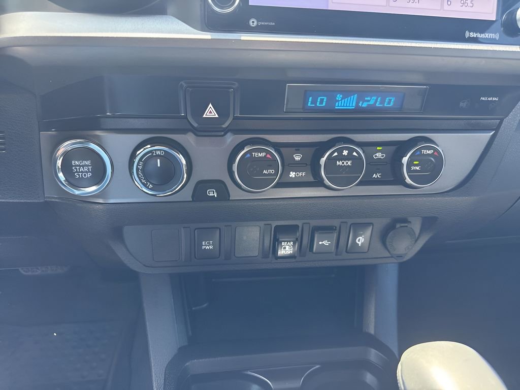 Used 2021 Toyota Tacoma TRD Sport AWD/4WD image 19
