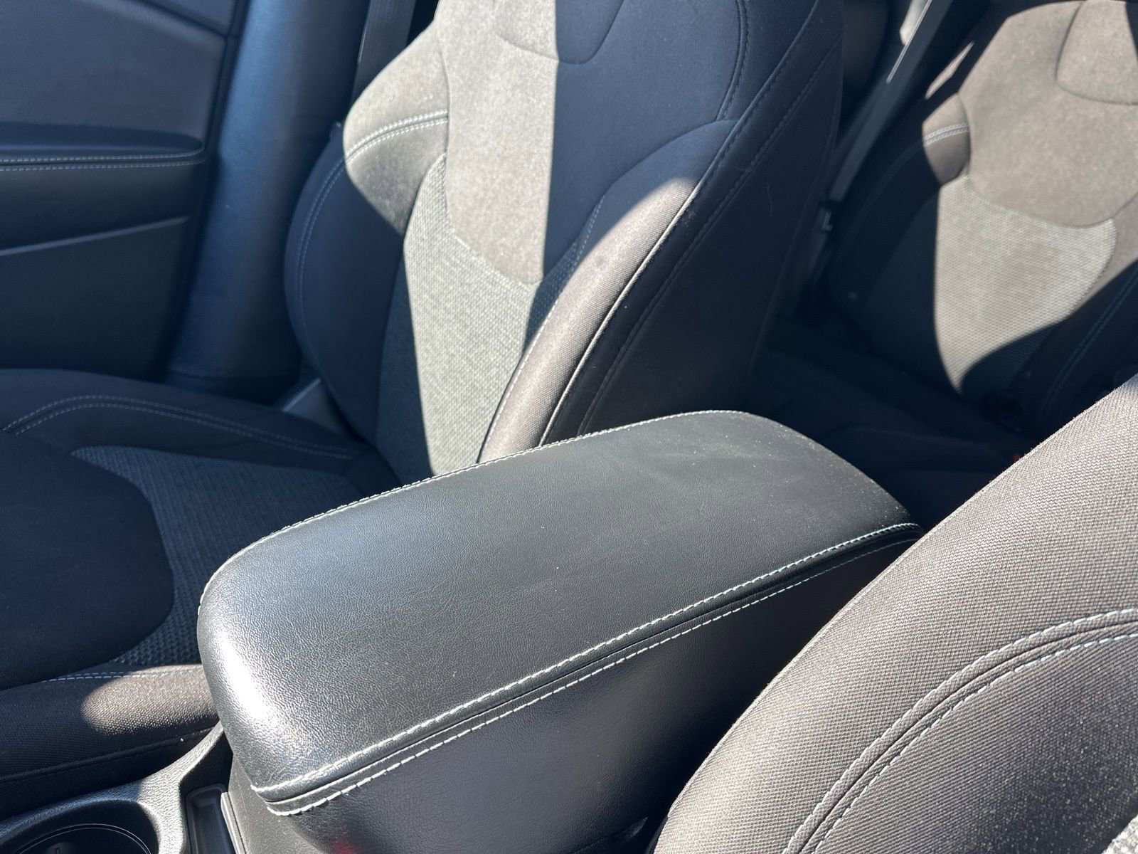 Used 2019 Jeep Cherokee Latitude w/ Cold Weather Group image 60