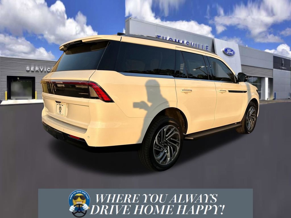 New 2026 Lincoln Navigator Premiere image 3