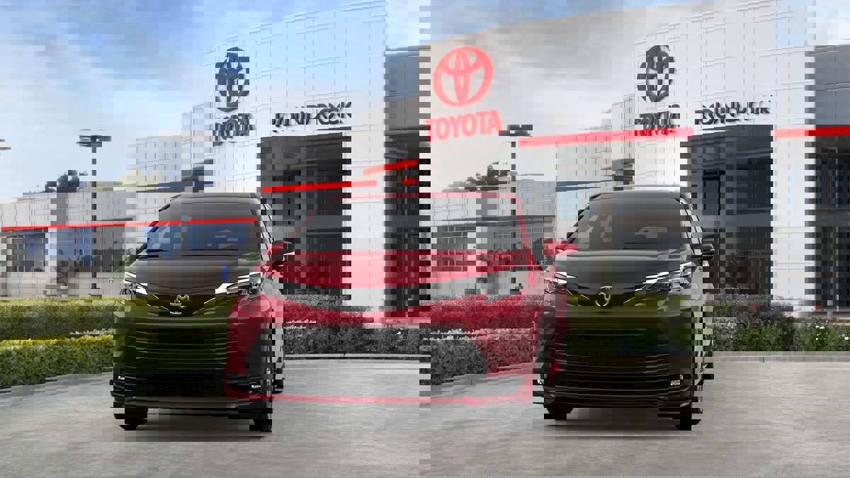 New 2026 Toyota Sienna XLE image 18