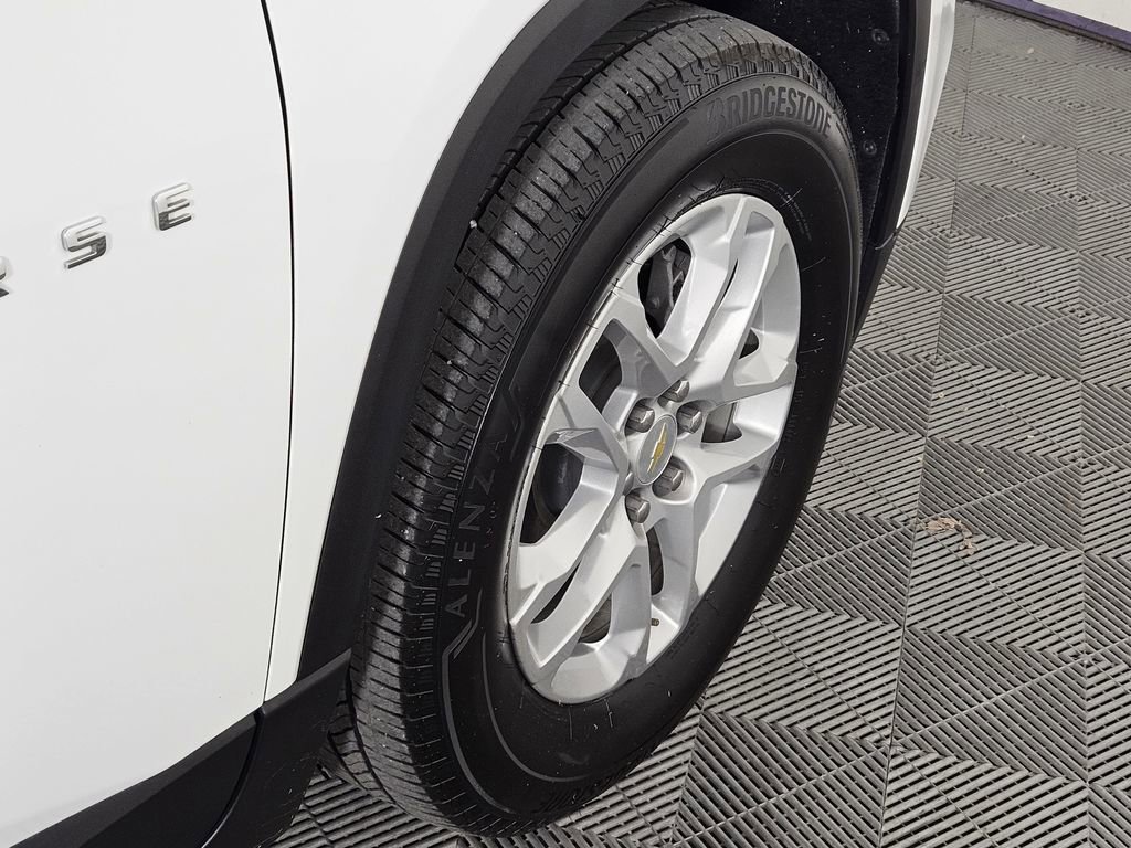 Used 2021 Chevrolet Traverse LS w/ LPO, Floor Liner Package image 6