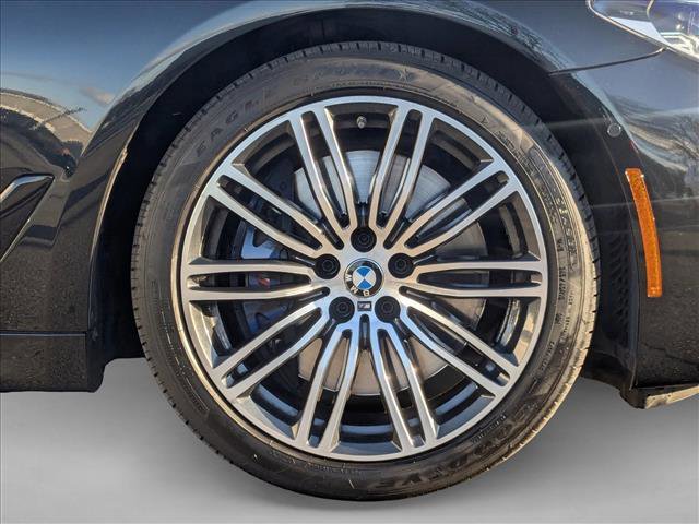 Used 2017 BMW 540i xDrive image 25