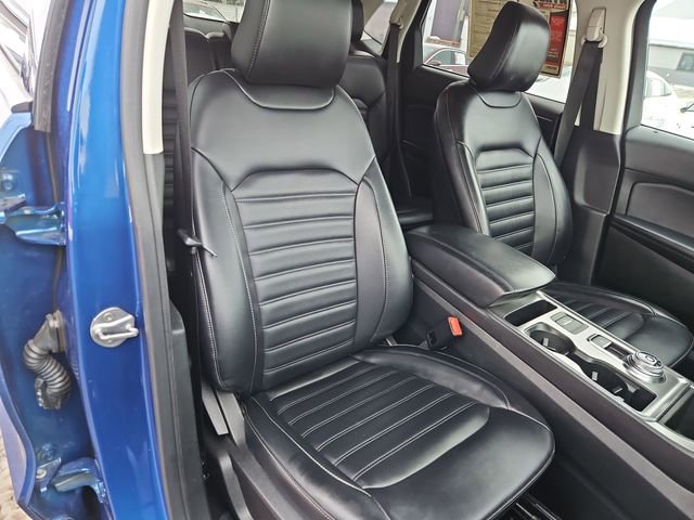 Used 2022 Ford Edge SEL image 45