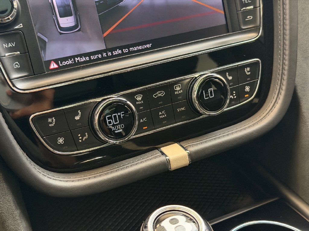 Used 2020 Bentley Bentayga Speed AWD/4WD image 30