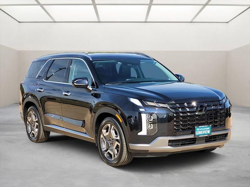 Used 2023 Hyundai Palisade Limited image 1