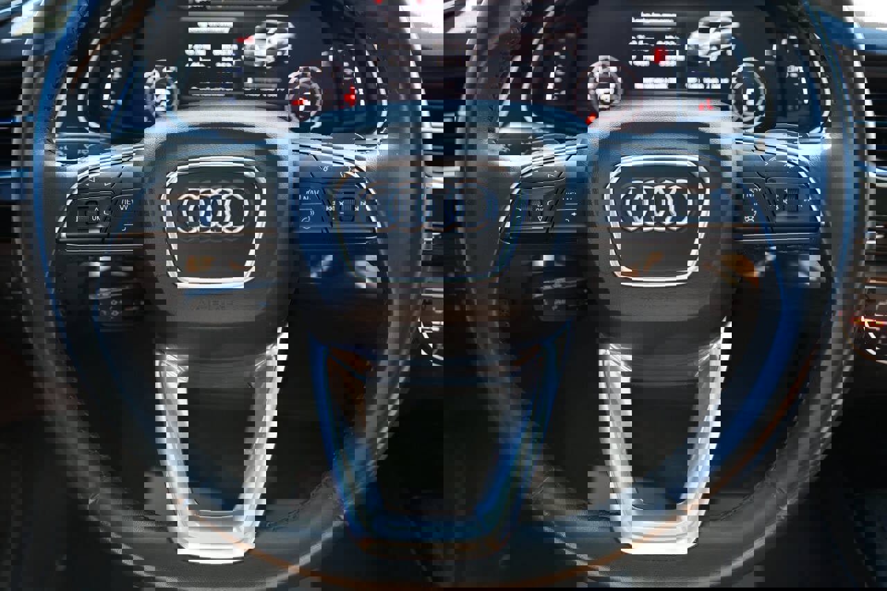 Used 2018 Audi Q7 3.0T Premium Plus w/ Premium Plus Package image 18