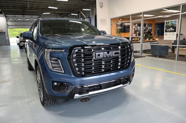 New 2026 GMC Yukon XL Denali Ultimate AWD/4WD image 3