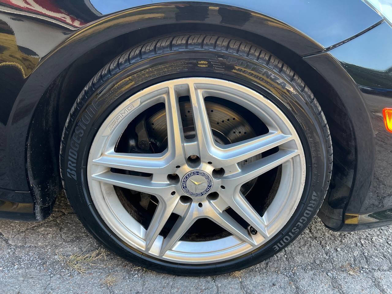 Used 2011 Mercedes-Benz E 550 Cabriolet image 32