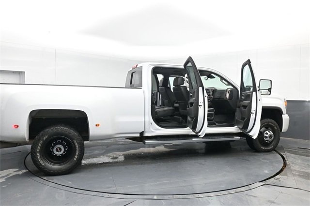 Used 2018 GMC Sierra 3500 Denali w/ Duramax Plus Package image 51