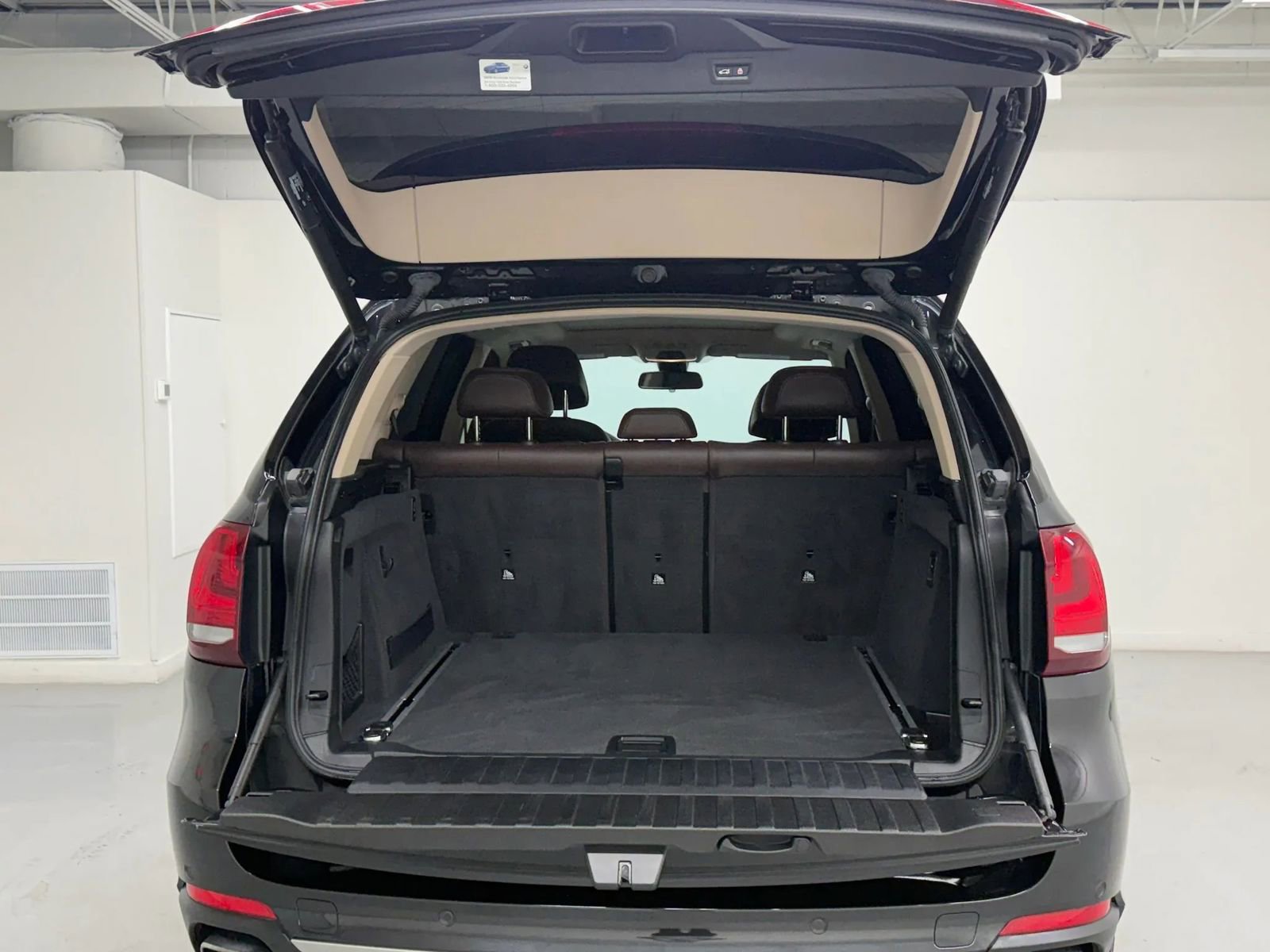 Used 2016 BMW X5 xDrive50i AWD/4WD image 47