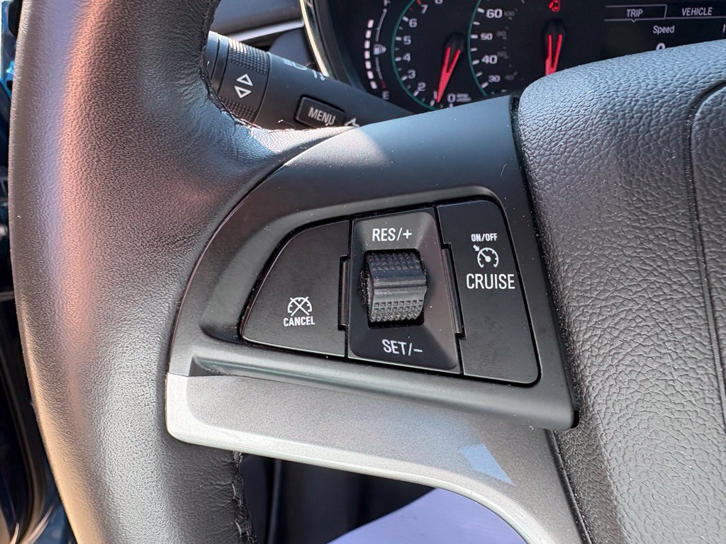 Used 2019 Chevrolet Trax LT w/ LT Convenience Package FWD image 18