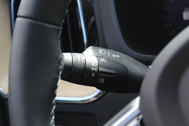 New 2026 Volvo XC60 B5 Plus w/ Protection Package Premier image 18