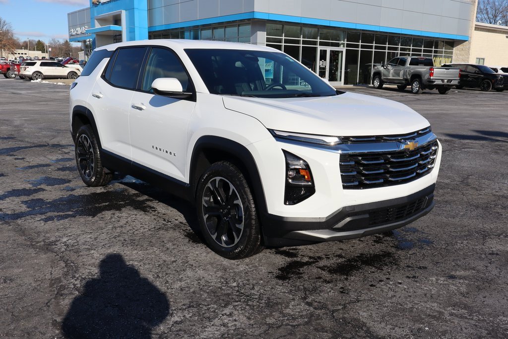 New 2026 Chevrolet Equinox LT w/ Convenience Package II image 2