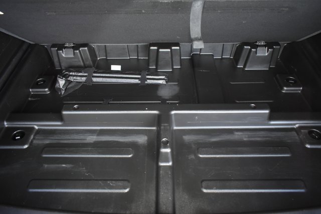 Used 2021 GMC Yukon XL SLE image 37