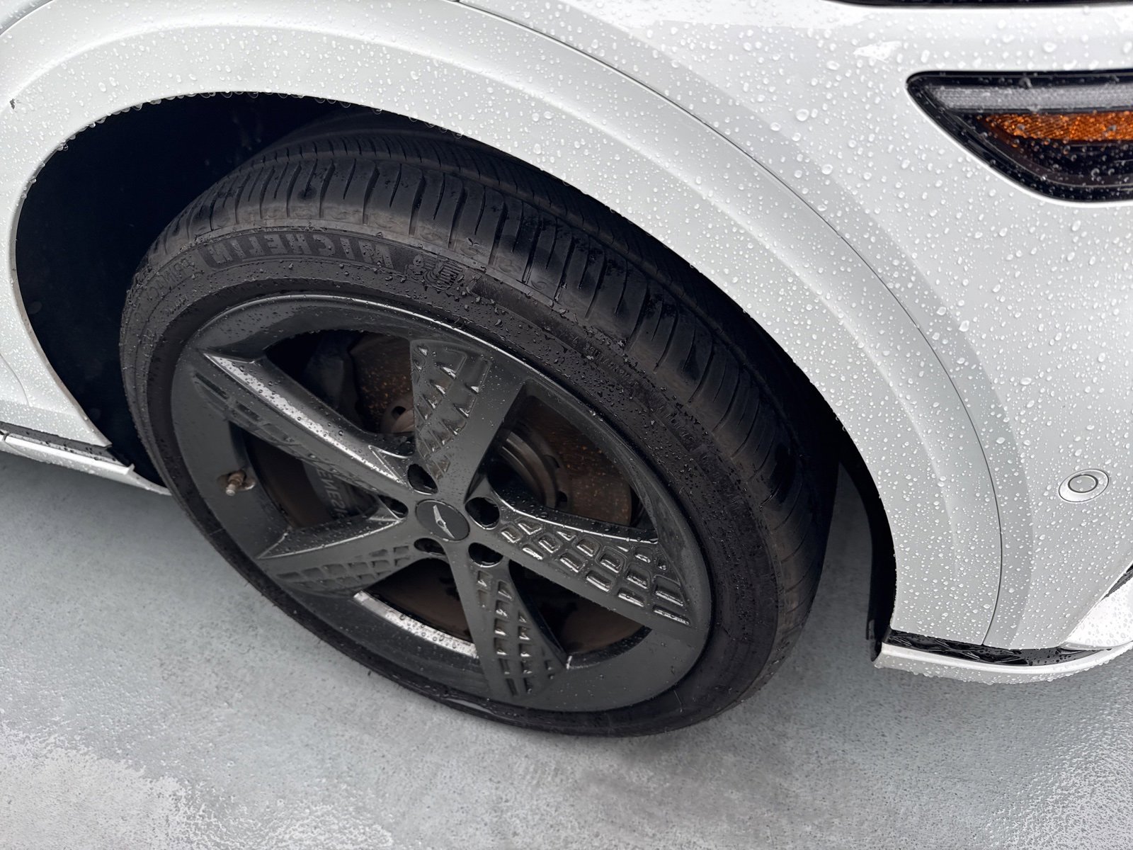 Used 2025 Genesis GV70 3.5T Sport w/ Sport Advanced Package image 2