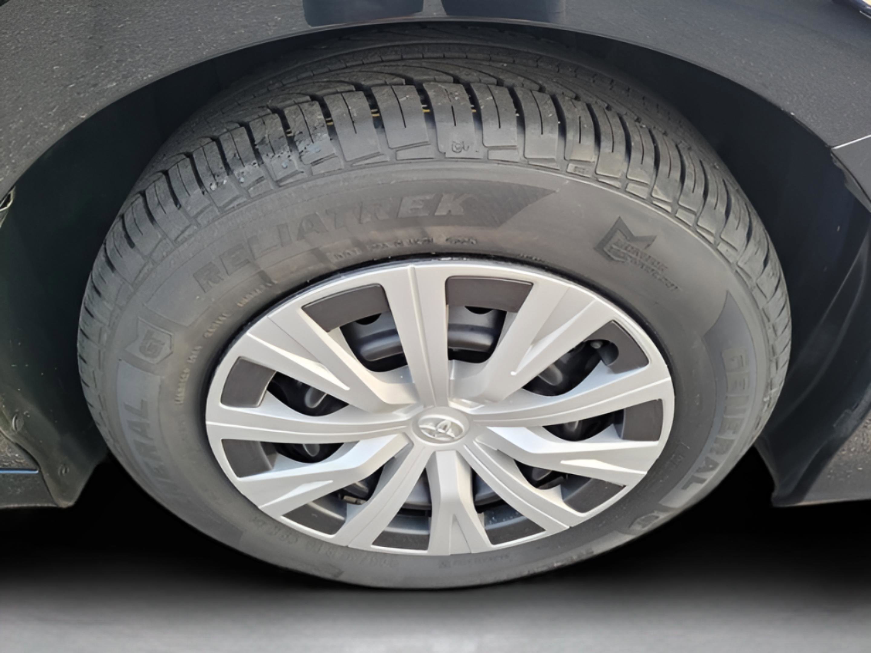 Certified 2023 Toyota Camry LE image 17