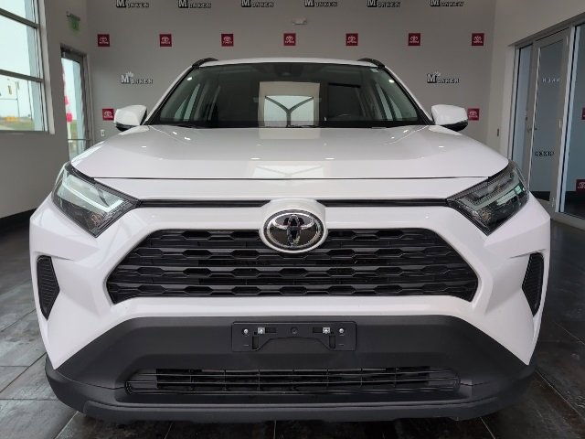 Used 2024 Toyota RAV4 XLE image 3