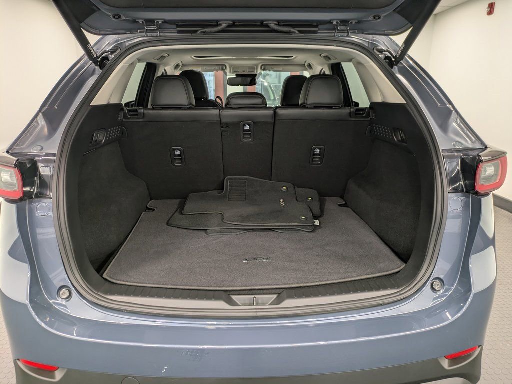 Certified 2023 MAZDA CX-5 Carbon Edition image 24
