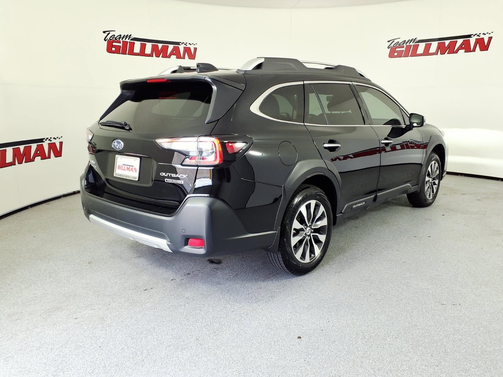 Used 2025 Subaru Outback Touring image 5