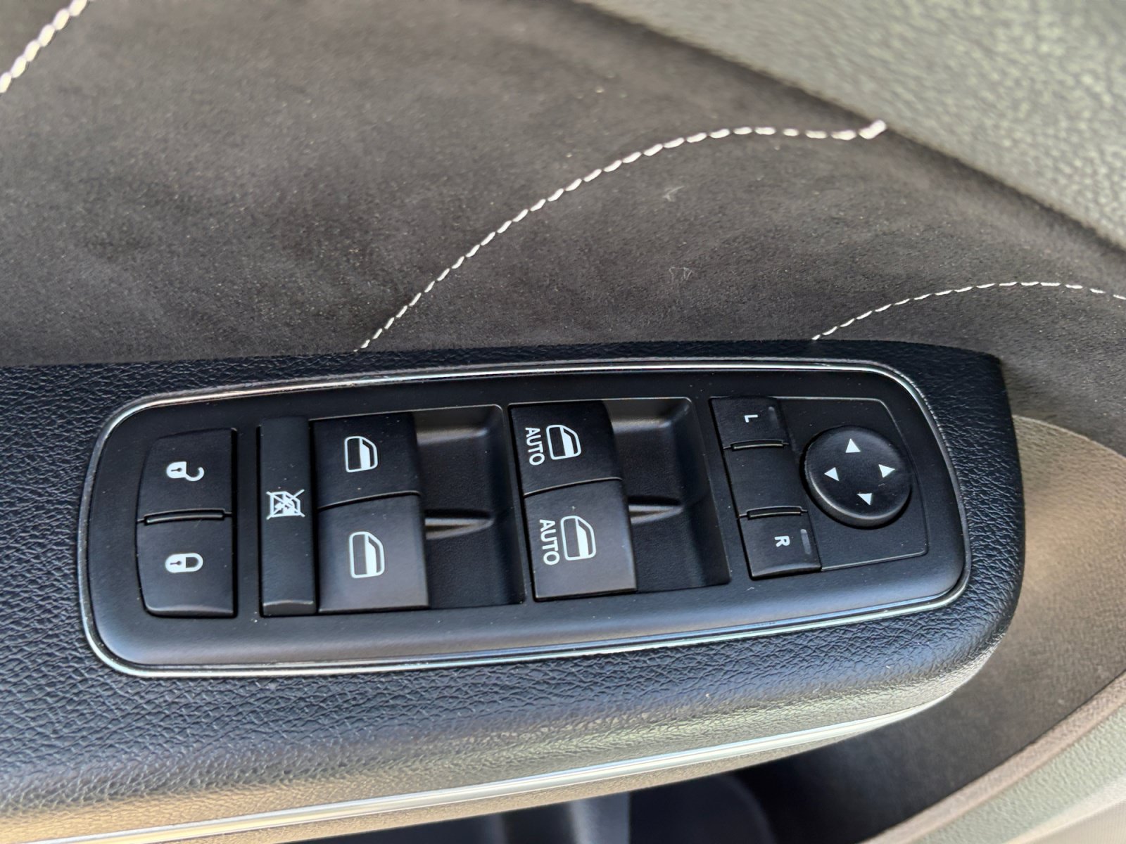 Used 2013 Dodge Charger SRT8 w/ 392 Edition Group RWD image 13