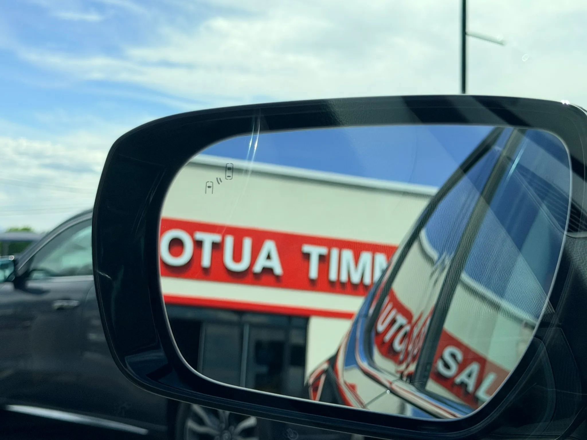 Used 2014 Hyundai Santa Fe Sport w/ Technology Package 04 image 29