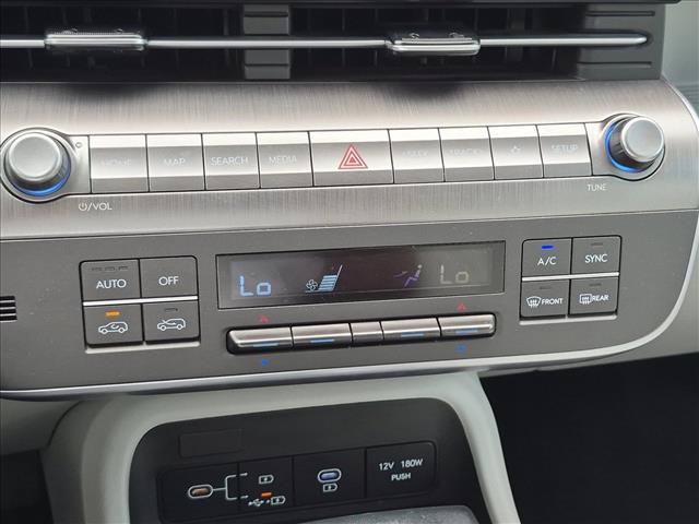 Used 2025 Hyundai Kona SEL FWD image 14