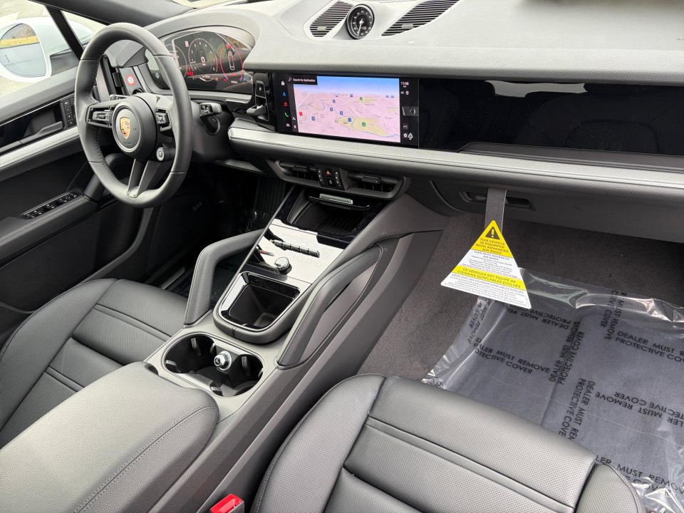 New 2026 Porsche Cayenne Coupe AWD/4WD image 18