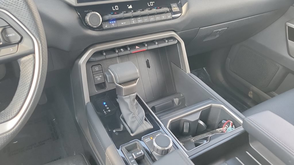 Certified 2025 Toyota Tundra Limited AWD/4WD image 15