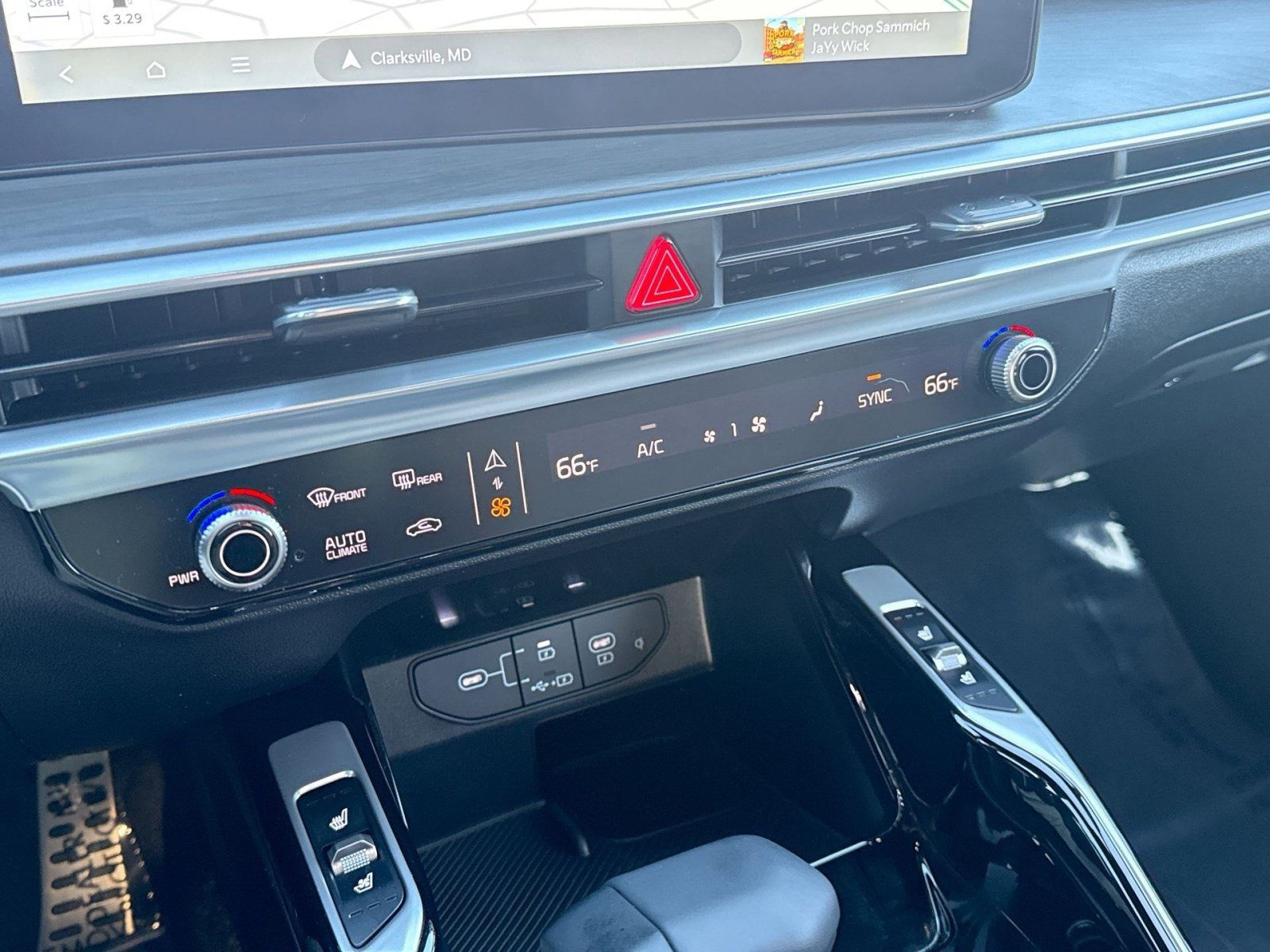 Used 2026 Kia Sorento SX Prestige w/ Olive Brown Leather Package image 21