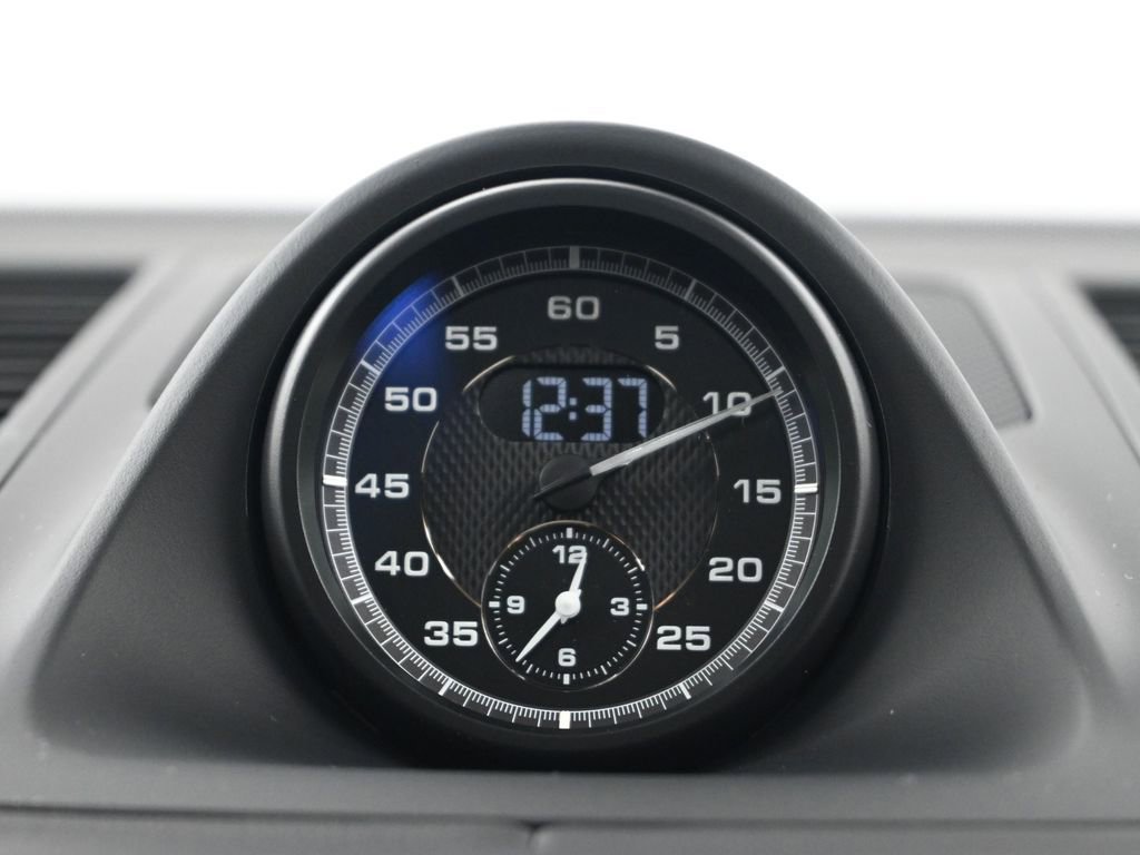 Certified 2026 Porsche Macan GTS image 12