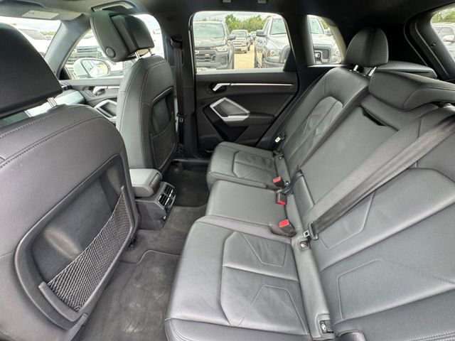 Used 2021 Audi Q3 2.0T Premium image 28