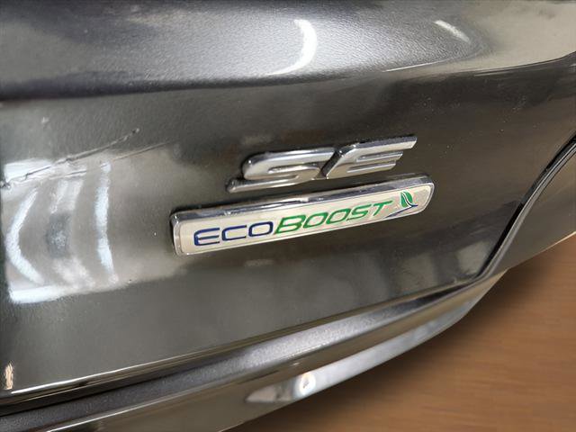 Used 2020 Ford Fusion SE FWD image 9