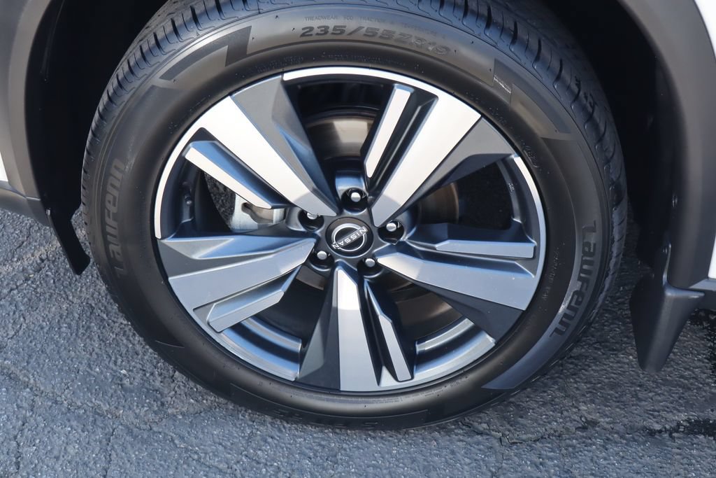 Used 2023 Nissan Rogue SL w/ SL Premium Package FWD image 14