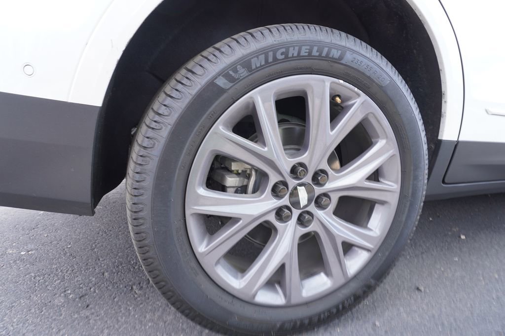 Used 2019 Cadillac XT5 Premium Luxury w/ Driver Assist Package image 6