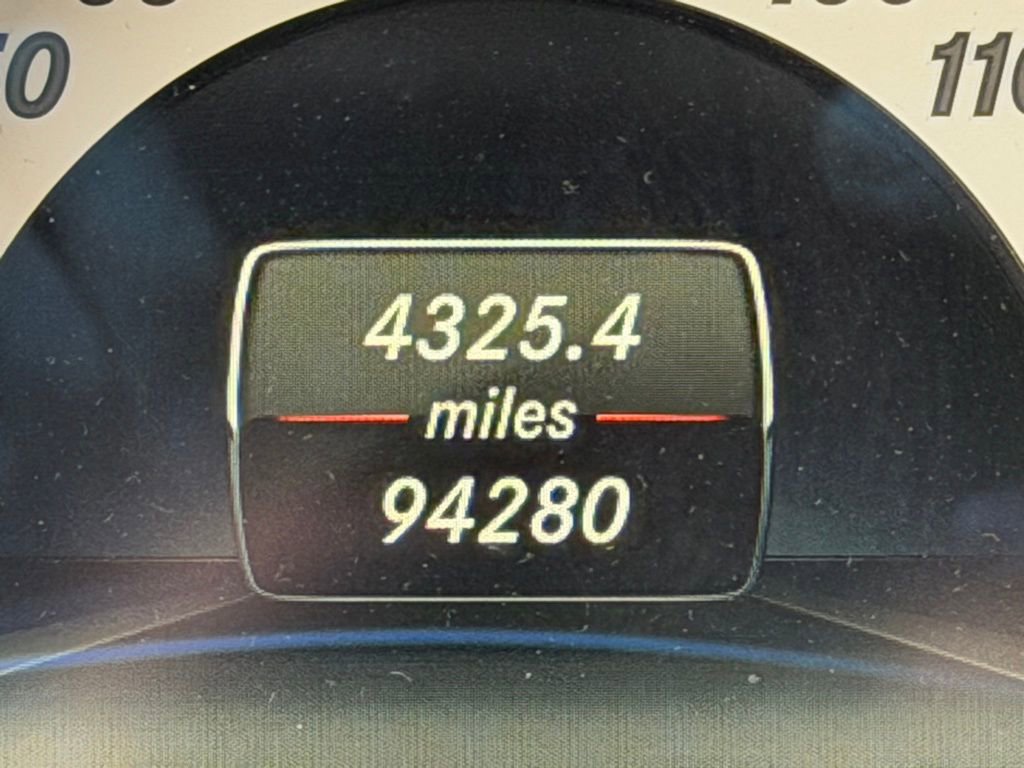 Used 2015 Mercedes-Benz E 350 4MATIC Wagon image 17