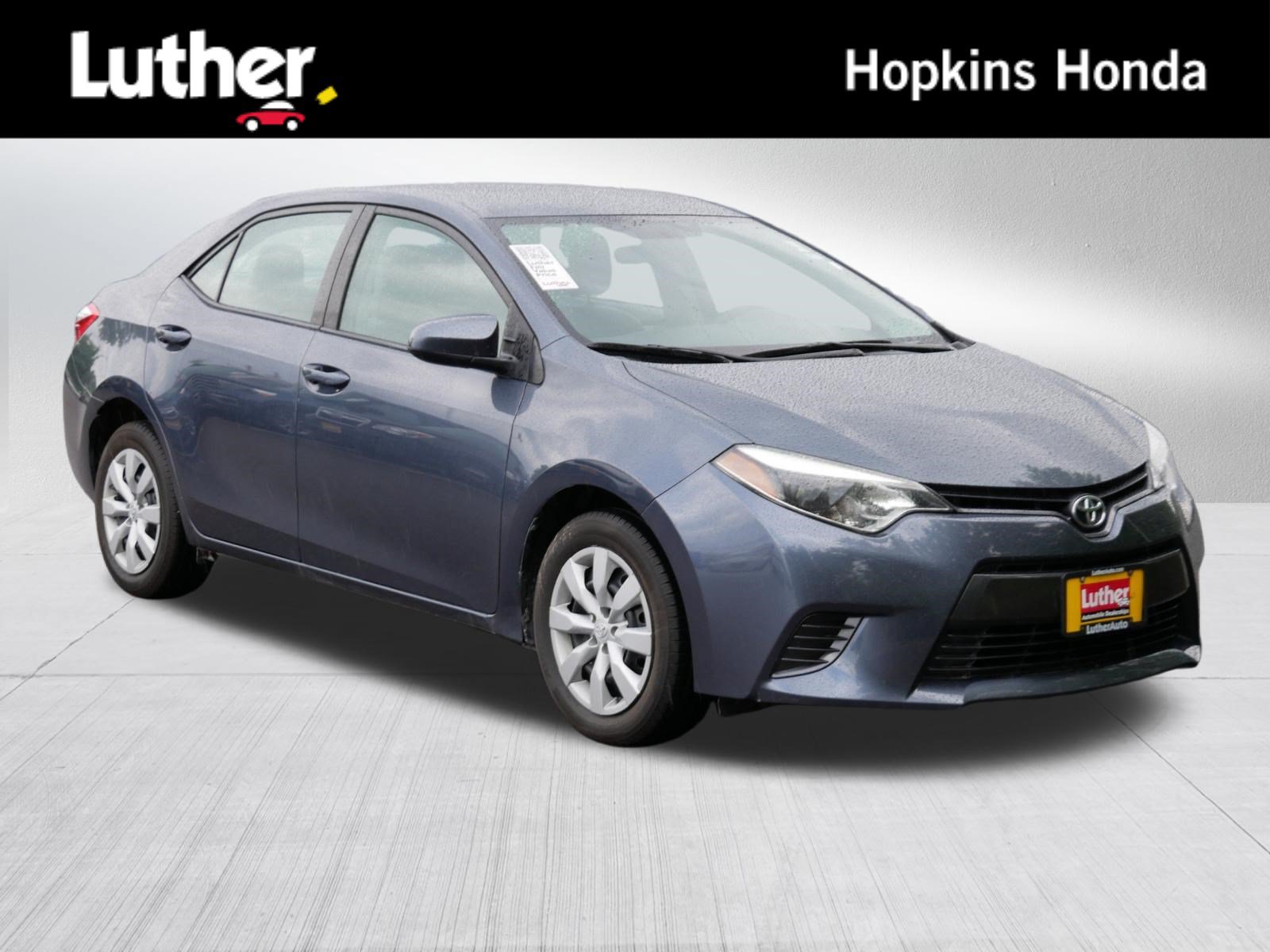 Used 2015 Toyota Corolla LE FWD image 1