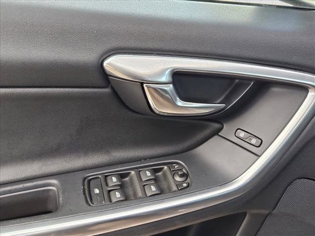 Used 2017 Volvo S60 T5 Dynamic w/ Vision Package image 10