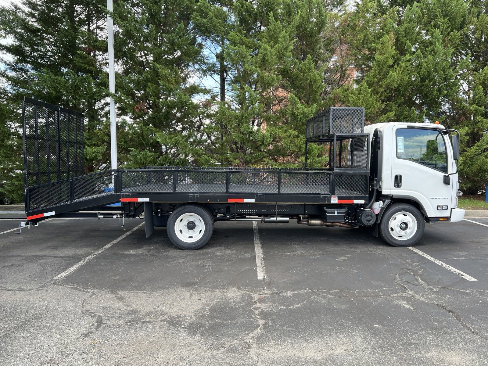 New 2025 Chevrolet Low Cab Forward image 10