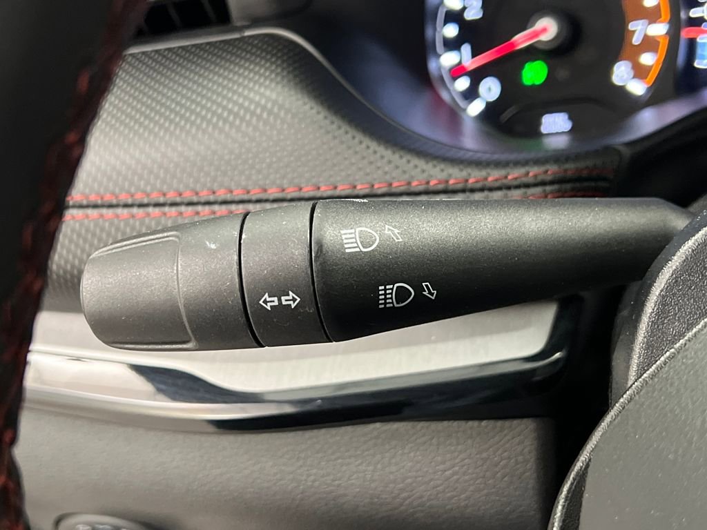 Used 2025 Jeep Compass Trailhawk AWD/4WD image 40