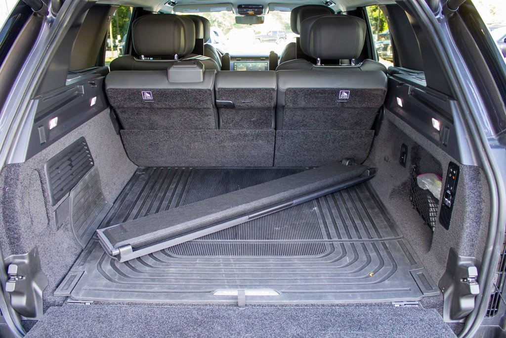 Used 2023 Land Rover Range Rover First Edition image 24