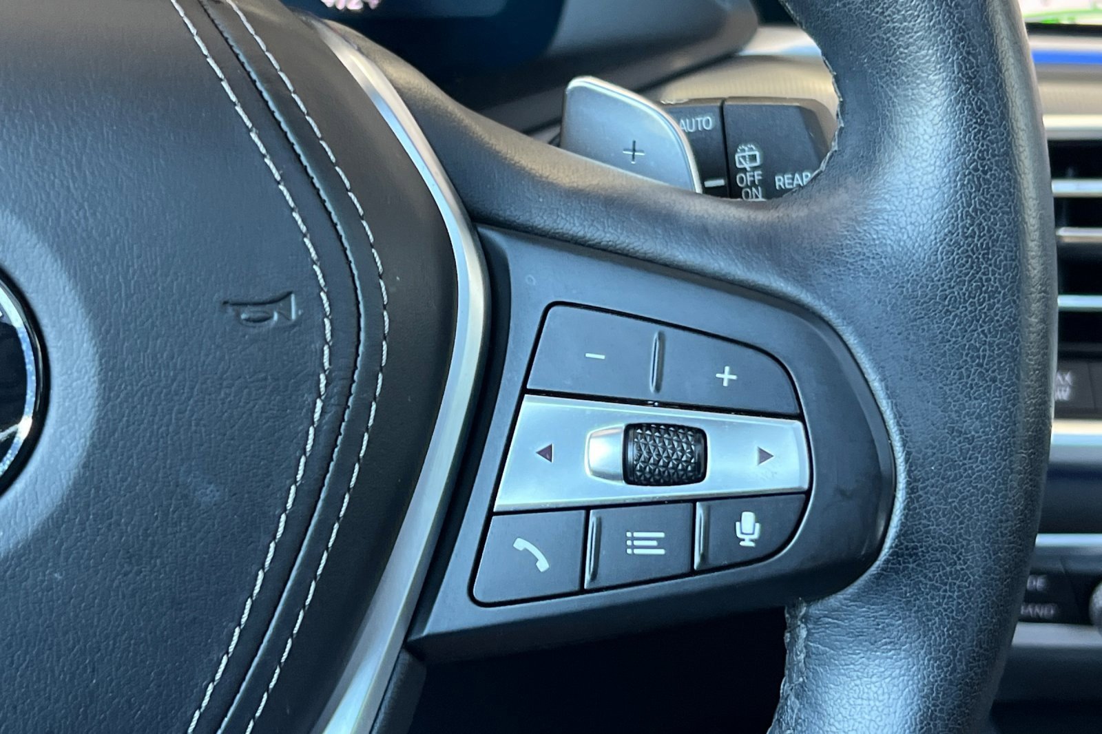 Used 2022 BMW X5 sDrive40i w/ Parking Assistance Package image 37